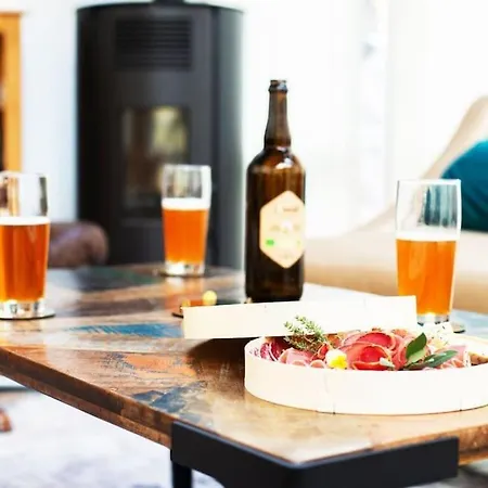 La Coquette ! Maison Au Coeur De Avec Veranda Barbecue Garage Baby-foot Et Barre De Son *