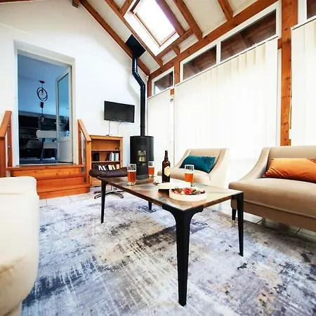 La Coquette ! Maison Au Coeur De Avec Veranda Barbecue Garage Baby-foot Et Barre De Son Holiday home *