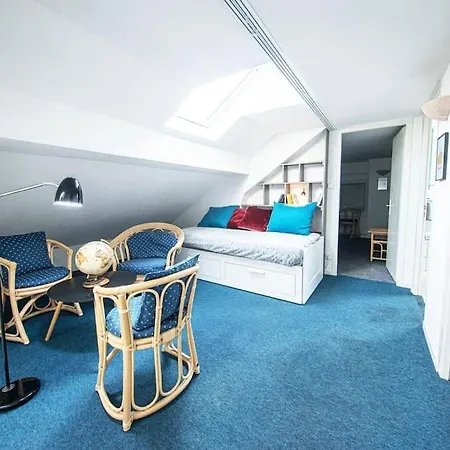 Holiday home La Coquette ! Maison Au Coeur De Avec Veranda Barbecue Garage Baby-foot Et Barre De Son La Bresse