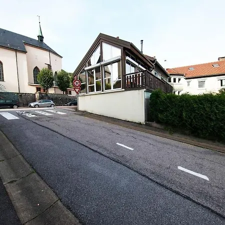 La Coquette ! Maison Au Coeur De Avec Veranda Barbecue Garage Baby-foot Et Barre De Son *